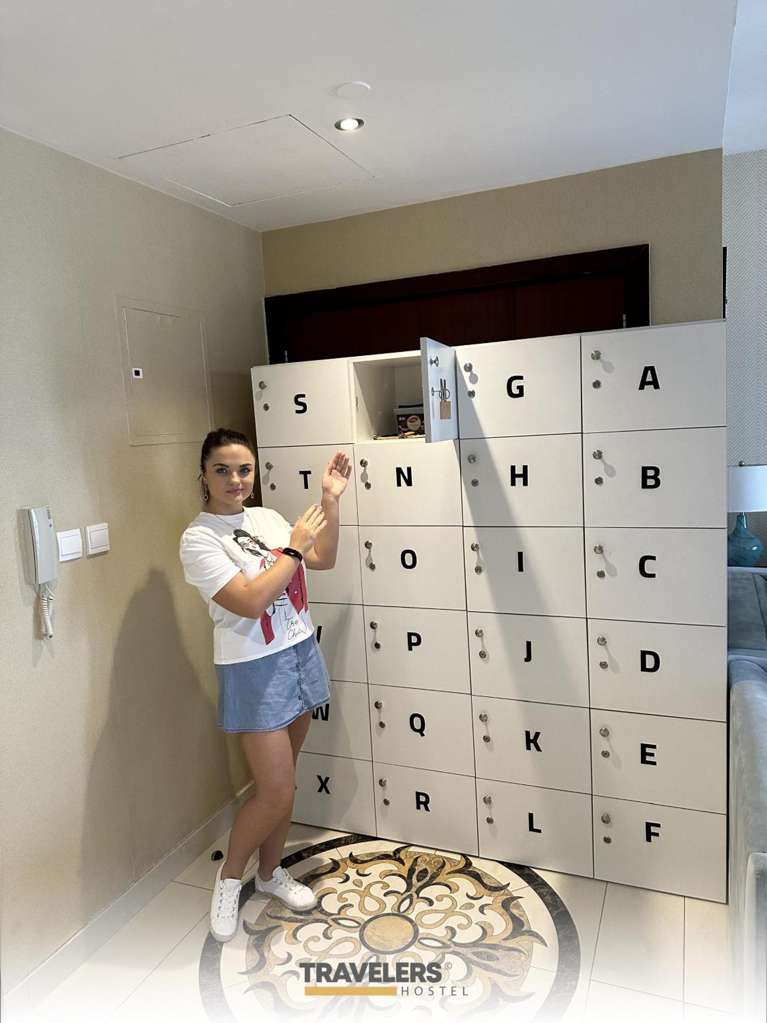Travelers - Dubai Marina Hostel Екстер'єр фото