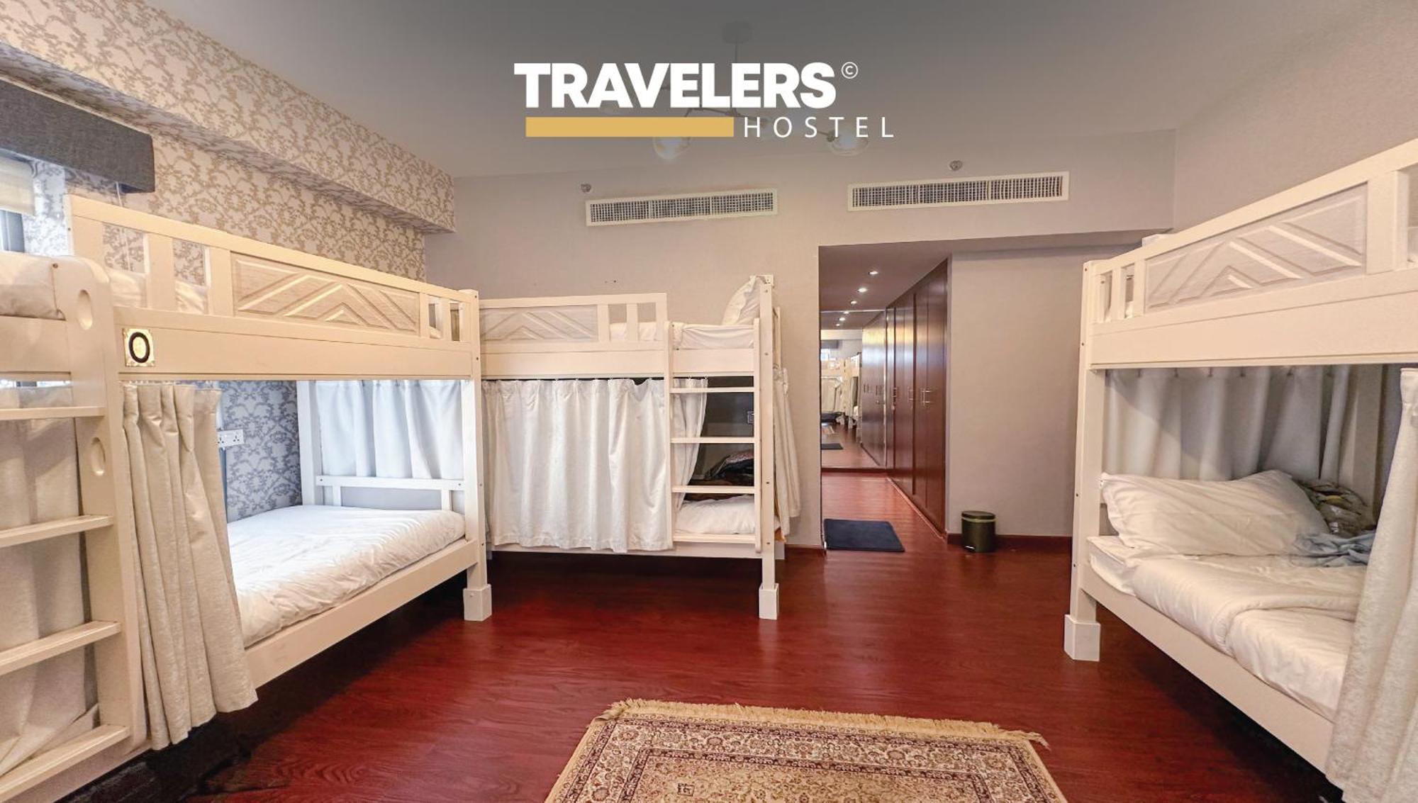 Travelers - Dubai Marina Hostel Екстер'єр фото